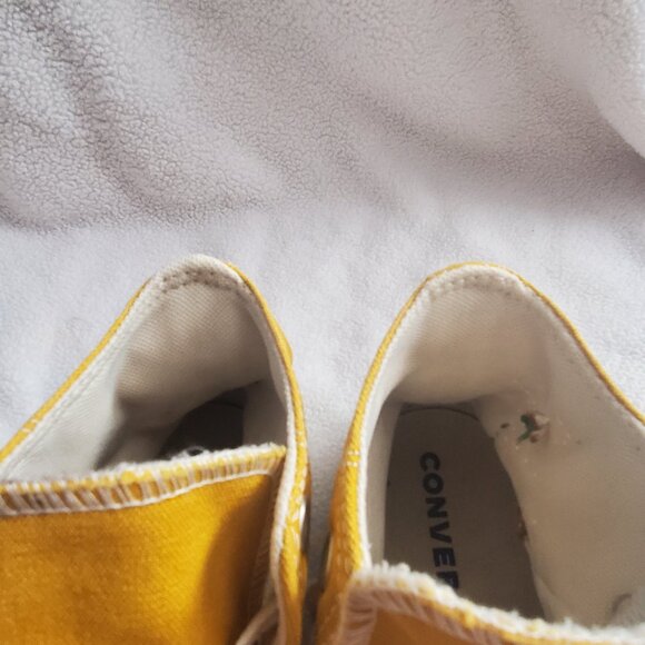 Converse Chuck Taylor high tops yellow women 8 men 6 with embroidery - Picture 3 of 9